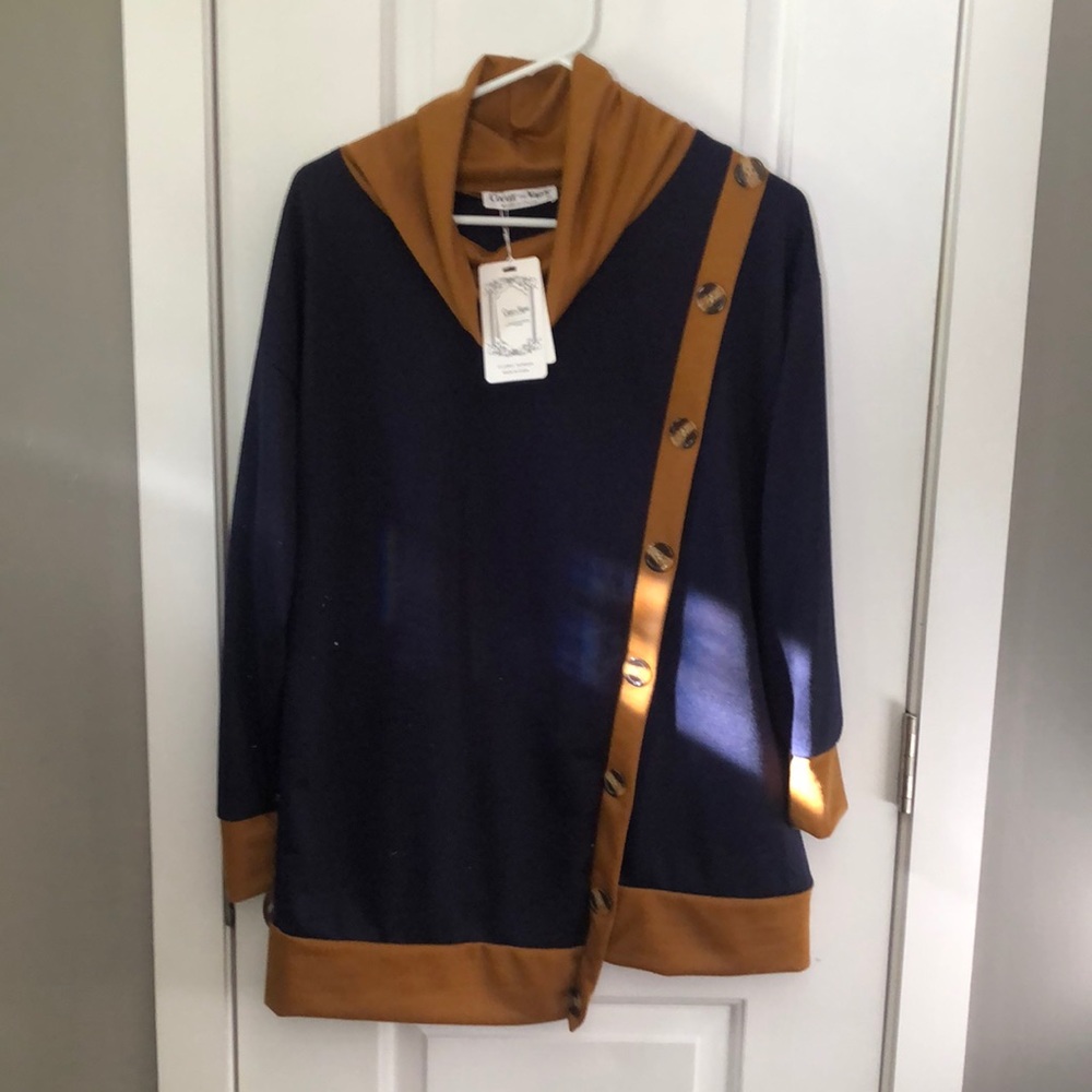 New with tags. Top by Couer de Vague.